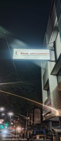 Pemasangan Neon Box Bank ARTHARINDO di Jakarta Pusat